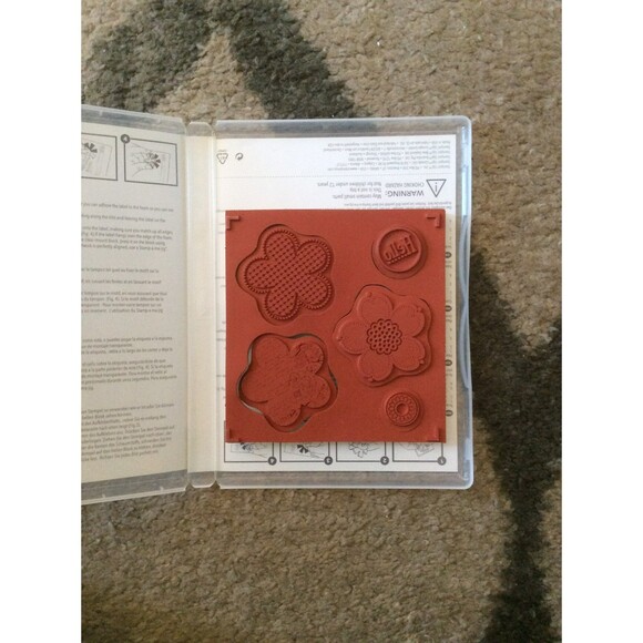 INVENTORY REDUCTION SALE. Stampin Up Posy Punch - Hostess Set B49 - Picture 2 of 5